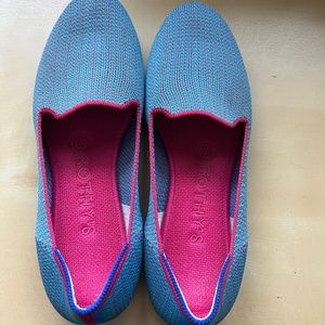 Rothy’s size 7.5 points  BlueBell Triple Stitch